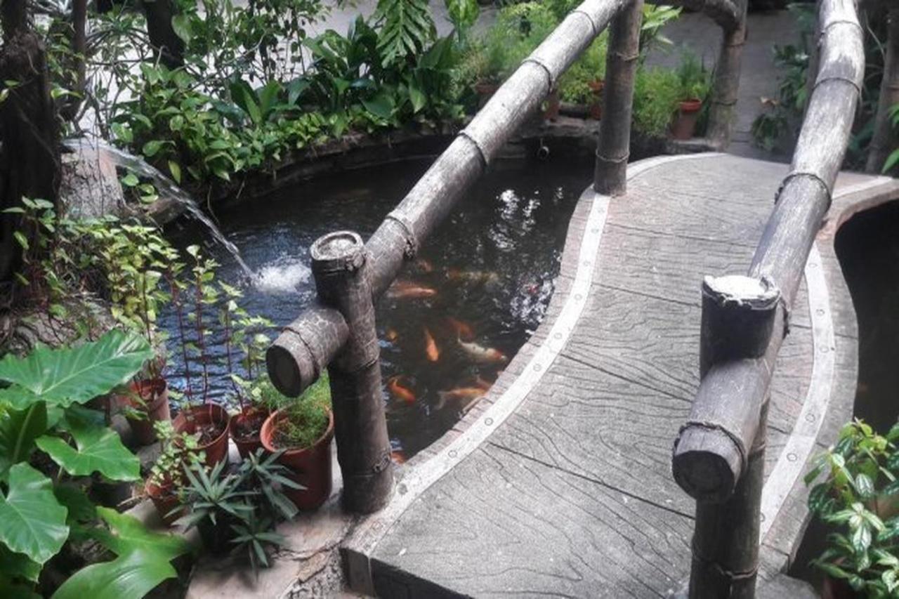 Hotel Airlangga Mataram Exterior photo